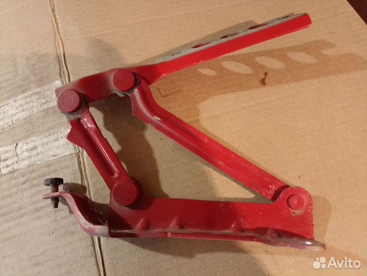 Петля капота skoda fabia