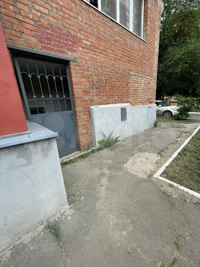 Фитнес, бильярд, ателье, услуги населению 173 м²