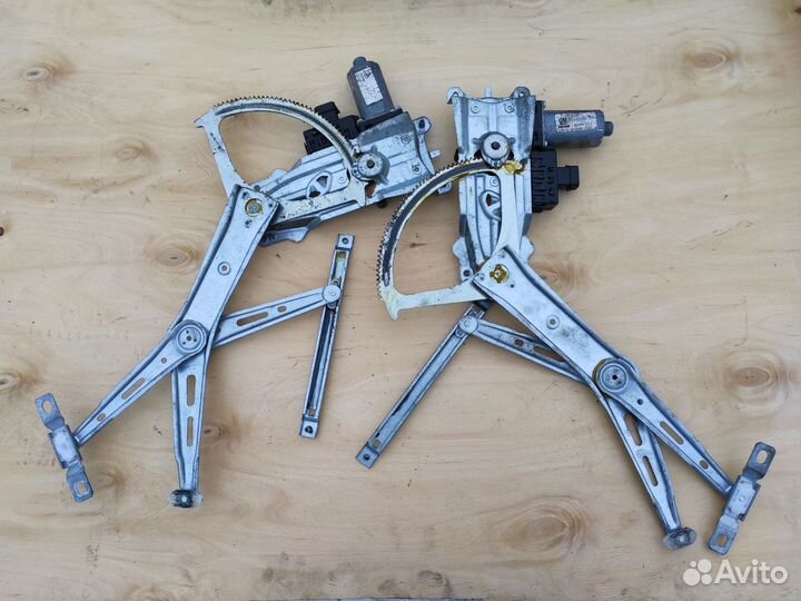 Стеклоподъемник передний правый левый Зафира Б