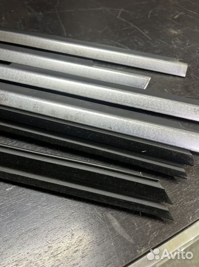 Уплотнительная планка стекла мерседес w212