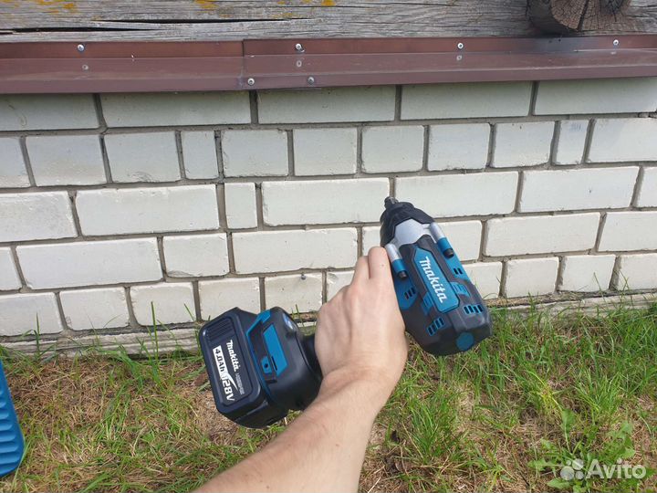 Гайковерт Makita