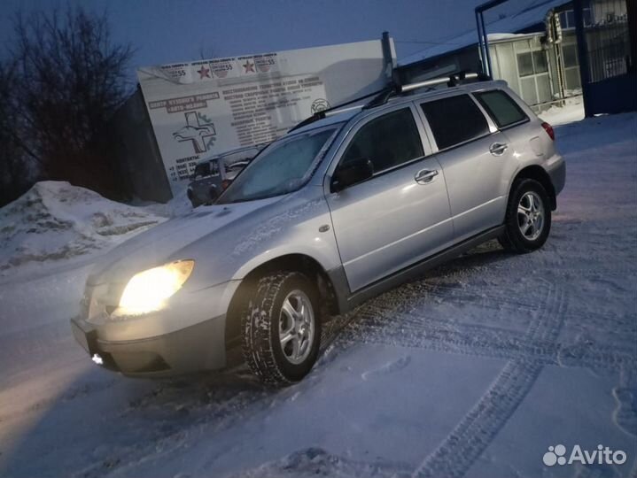 Mitsubishi Outlander 2.0 МТ, 2004, 255 000 км