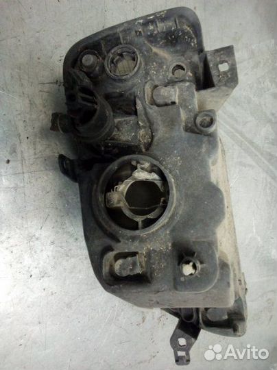 Фара правая Renault Logan 2005-2014