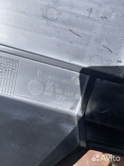 Крышка, кожух, корпус для аккумулятора Skoda Yeti