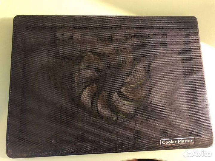 Охлаждающая подставка Cooler Master 13-18 дюймов