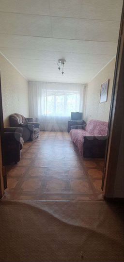 2-к. квартира, 52 м², 4/9 эт.