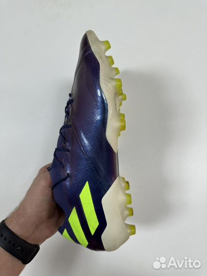 Профессиональные бутсы Adidas Nemeziz