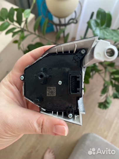 Правая кнопка на руль kia rio 4