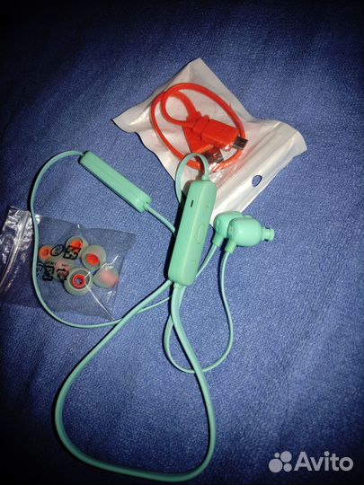 Беспроводные наушники JBL Harman Tune 115 BT