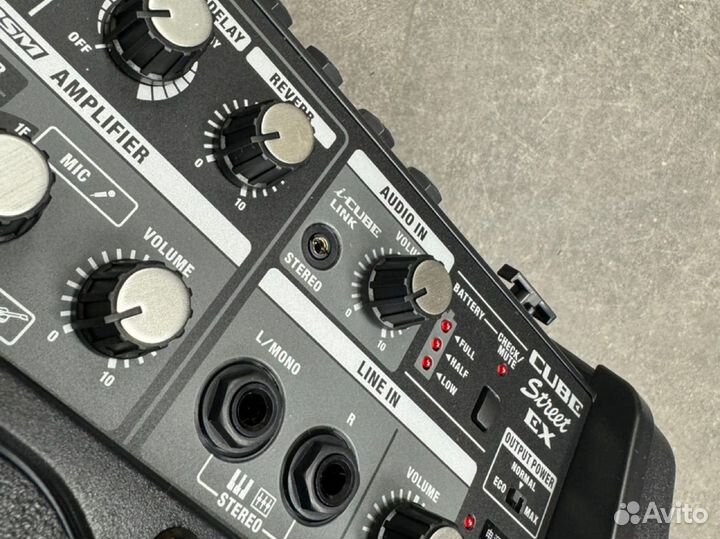 Roland Cube Street EX комбоусилитель (Новый)