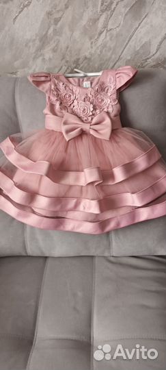 Детское нарядное платье размер 70