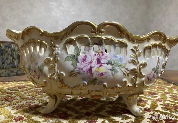 Антикварная тарелка