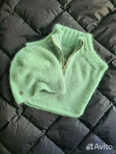 Вязаный комплект