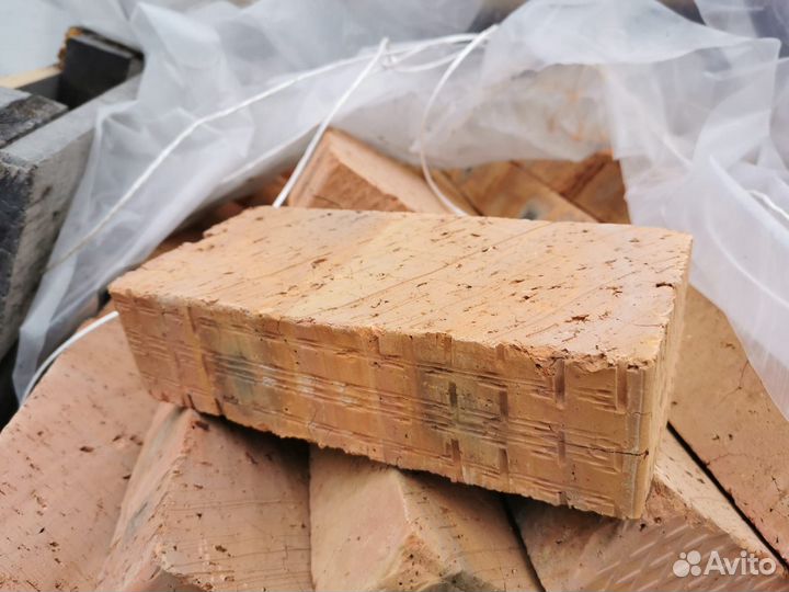 Кирпич рядовой полнотелый