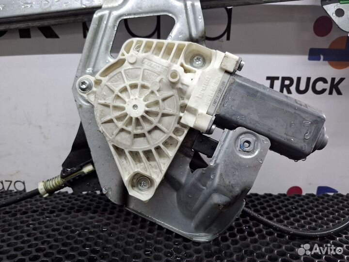 A9737201846 Стеклоподъемник электрический правый