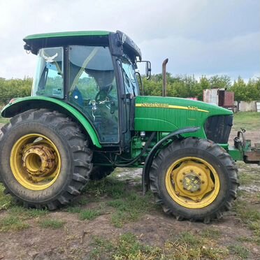 Трактор John Deere 5725, 2008