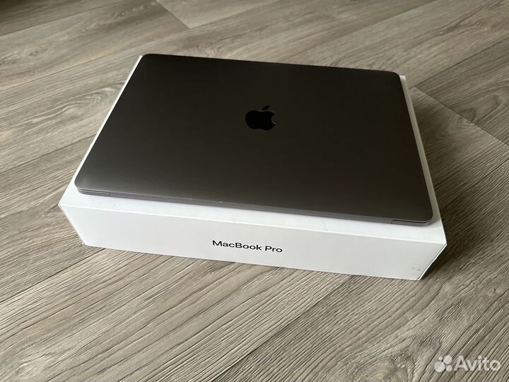 Macbook pro 13 2016 3,1GHz i5, 16gb ssd 512