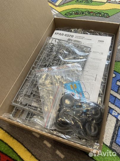 Конструктор сборная модель урал-4320