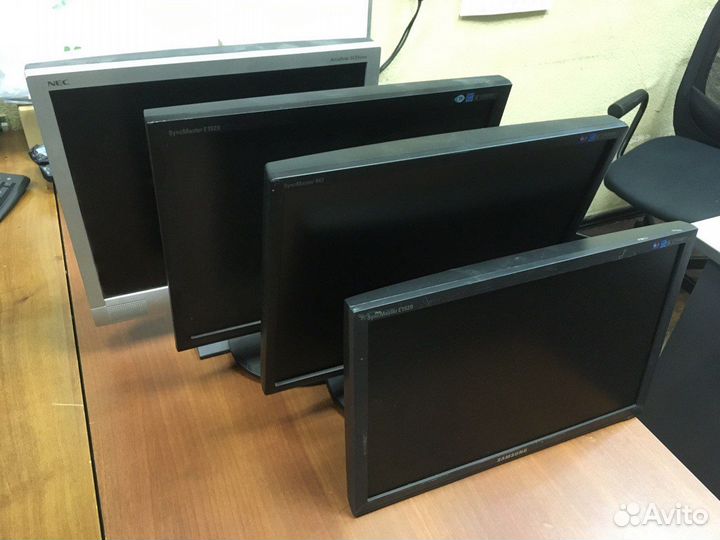 Мониторы 19''