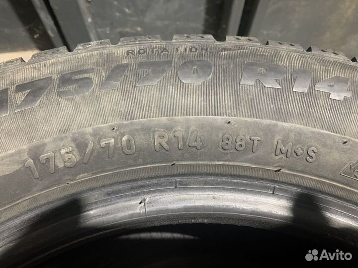 Pirelli Formula Ice 175/70 R14 88T
