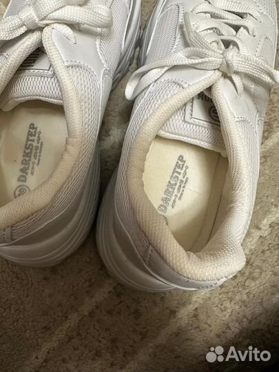 Кроссовки женские новые 39