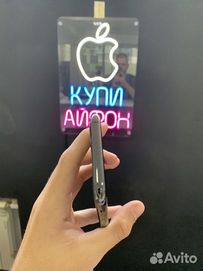 iPhone 11 Pro, 64 ГБ