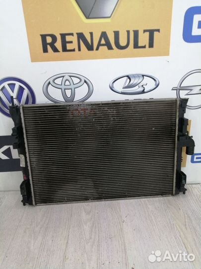 Радиатор охлаждения двигателя основной Renault log