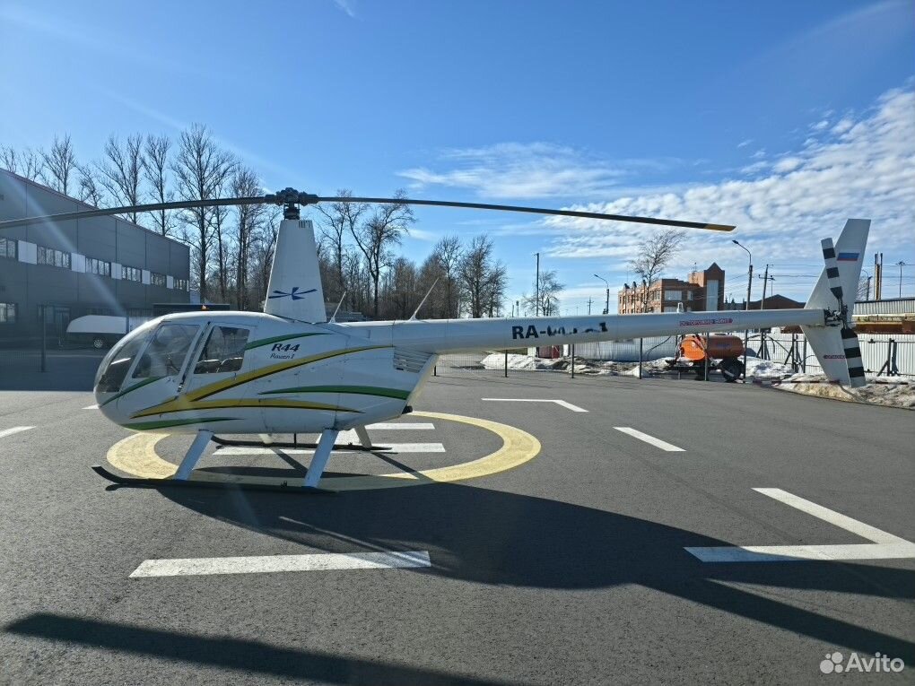 Robinson R-44