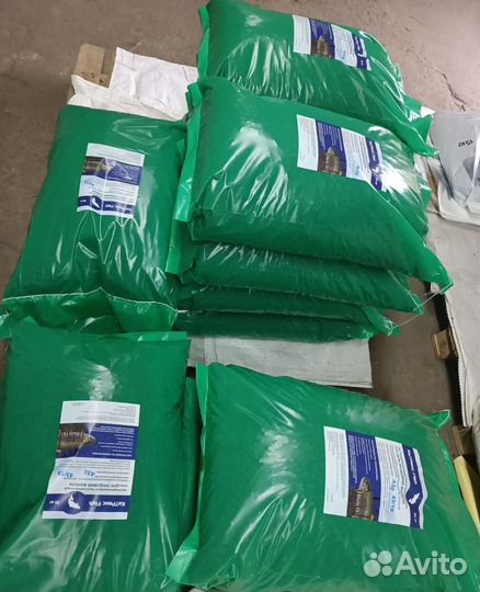 Сухой корм для прудовой рыбы