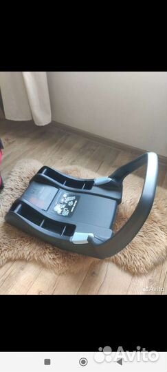 Автокресло Primo Viaggio SL и База Belted Base