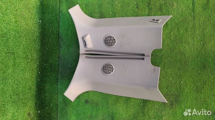 Обшивка стойки кузова пара задняя Cadillac