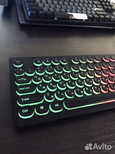 Игровая клавиатура с подсветкой