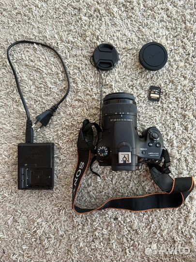 Зкркалтный фотоаппарат Sony Alpha SLT-A58 Kit