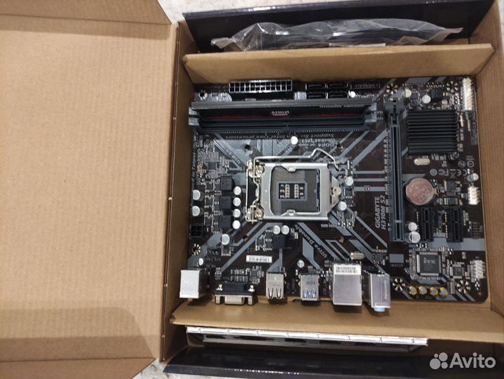 Материнская плата + 8 Gb ddr4