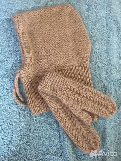 Капор и варежки