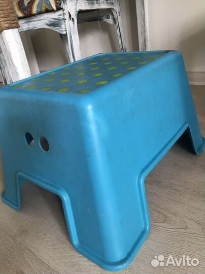 Стульчик подставка