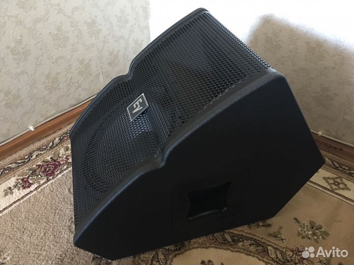 Electro-Voice TX1122FM Мониторы
