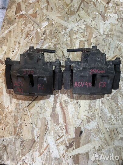 Суппорт тормозной Toyota Camry XV40 (2006 - 2009)