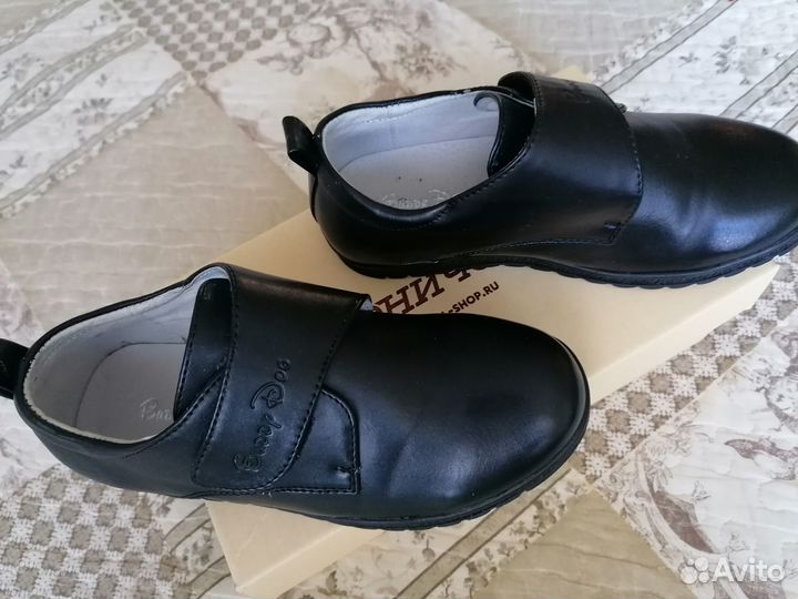 Ботинки в школу