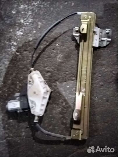 Задний правый стеклоподьемник Чери Бонус А13