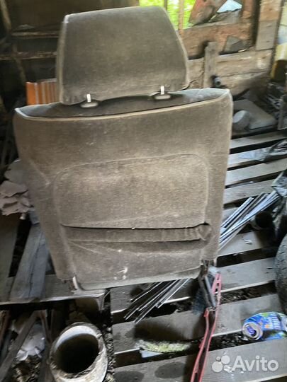 Сиденья от toyota crown