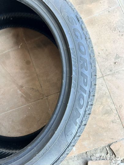 Pirelli Scorpion Winter 285/40 R22
