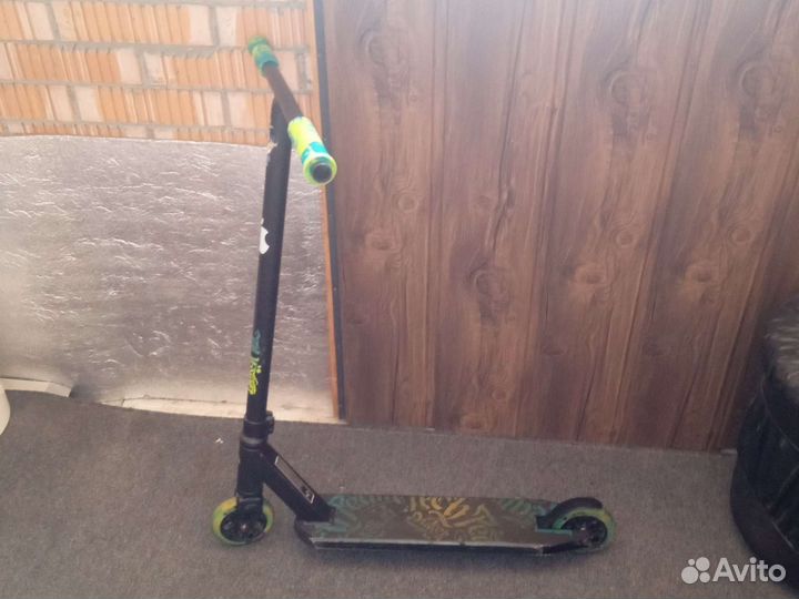 Трюковой самокат