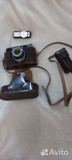 Пленочный фотоаппарат