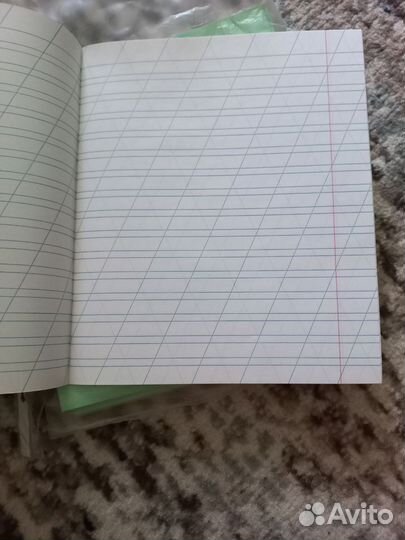 Тетрадь в частую косую линейку