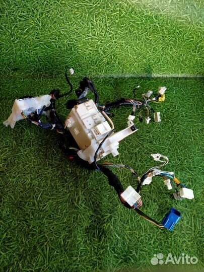 Блок предохранителей Тойота Королла Е150 2008г