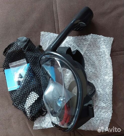 Маска для подводного плавания с трубкой