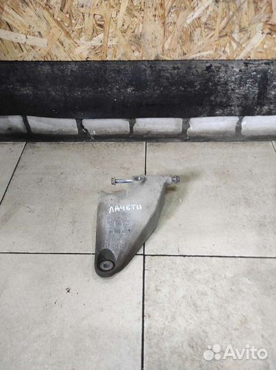 96352142 Кронштейн генератора GM chevrolet lacetti