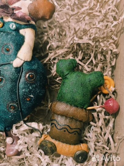 Клоун с кактусом