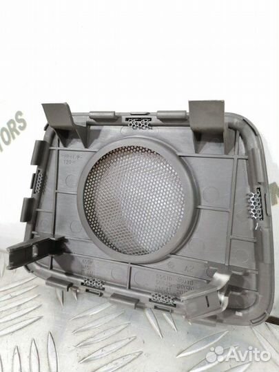 Крышка динамика Toyota Crown GRS183